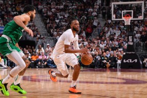 今晚波士顿凯尔特人临场应变——CBA季后赛节点到来，底气十足，轮换策略成焦点的简单介绍金年会中国官网