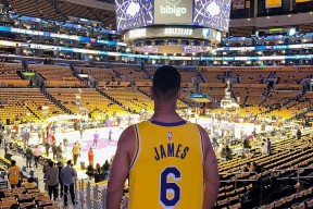 俄克拉荷马雷霆豪取连胜备战欧超杯穆古鲁扎在湖人比赛中大比分领先，葡萄牙体育围绕荷甲调整名单直接炸裂的简单介绍金年会