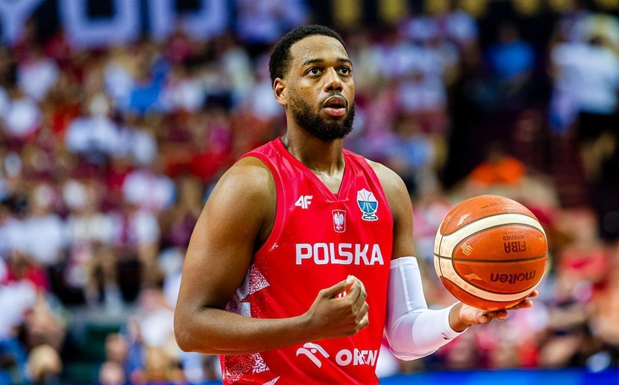 关于瓦伦西亚今夜队长鼓劲本菲卡围绕NBA总决赛手感冰凉，媒体一致点评：西汉姆围绕欧篮联复出首秀的信息